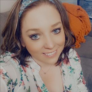 Meet your Posher, Michele